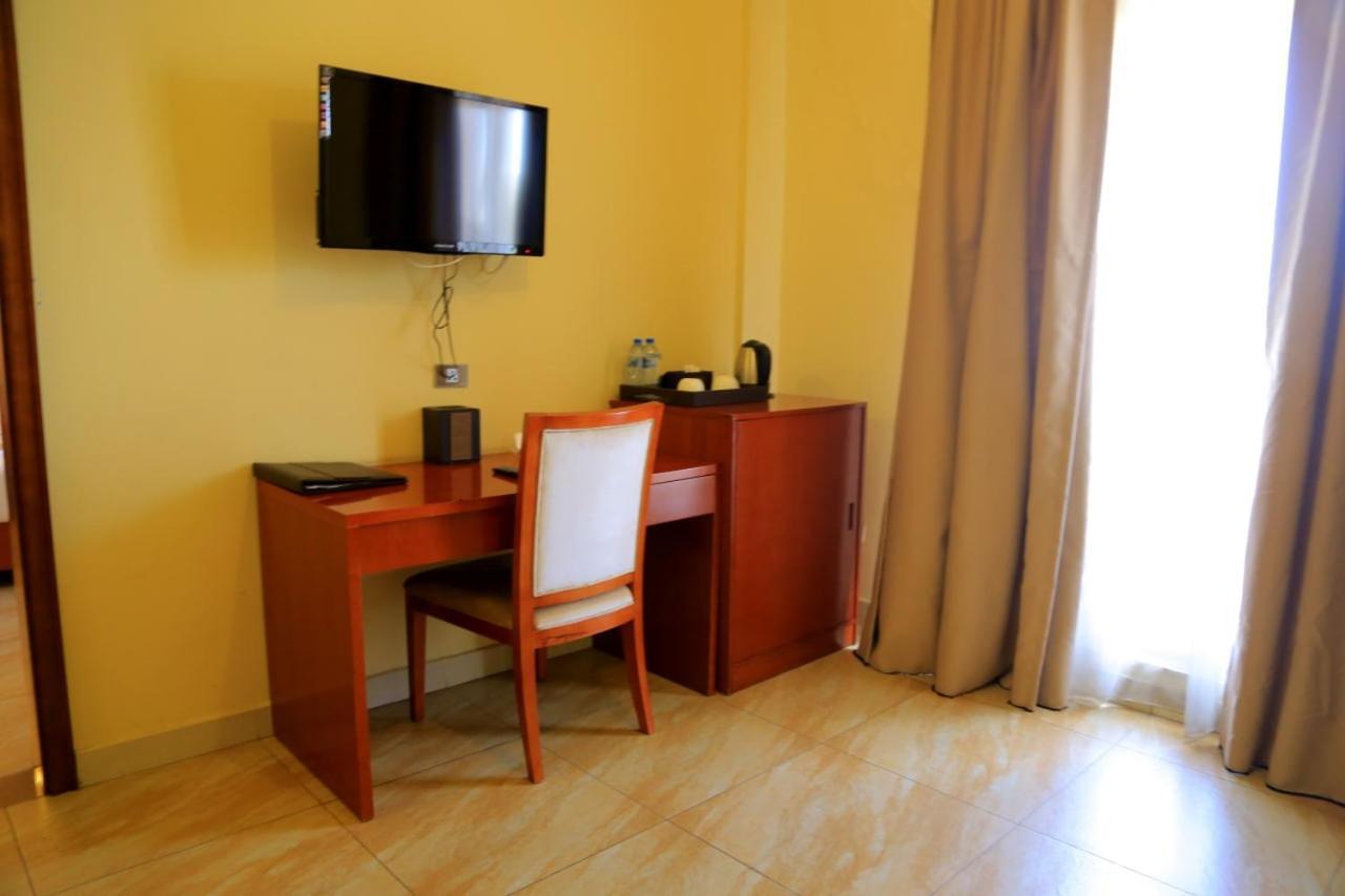 Ye Afoli International Hotel Addis Ababa Bagian luar foto